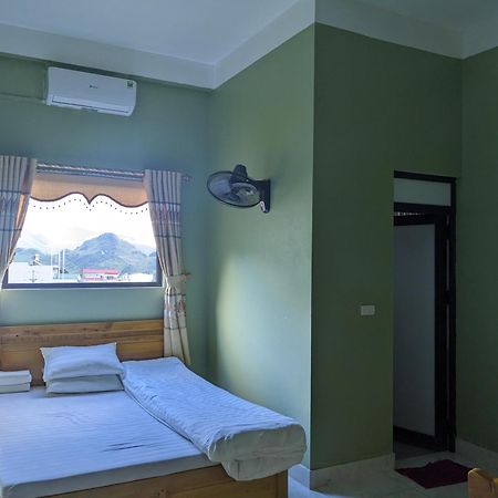 Hotel Nha Nghi Ngoc Lam Quan Ba Pokoj fotografie